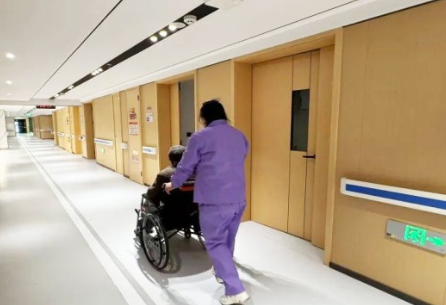 杭州金秋护理院｜杭州市西湖区不能自理长者医养结合照护服务介绍
